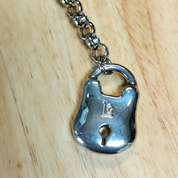 Vintage Liz Claiborne purse/ backpack clip. - Picture 2 of 5